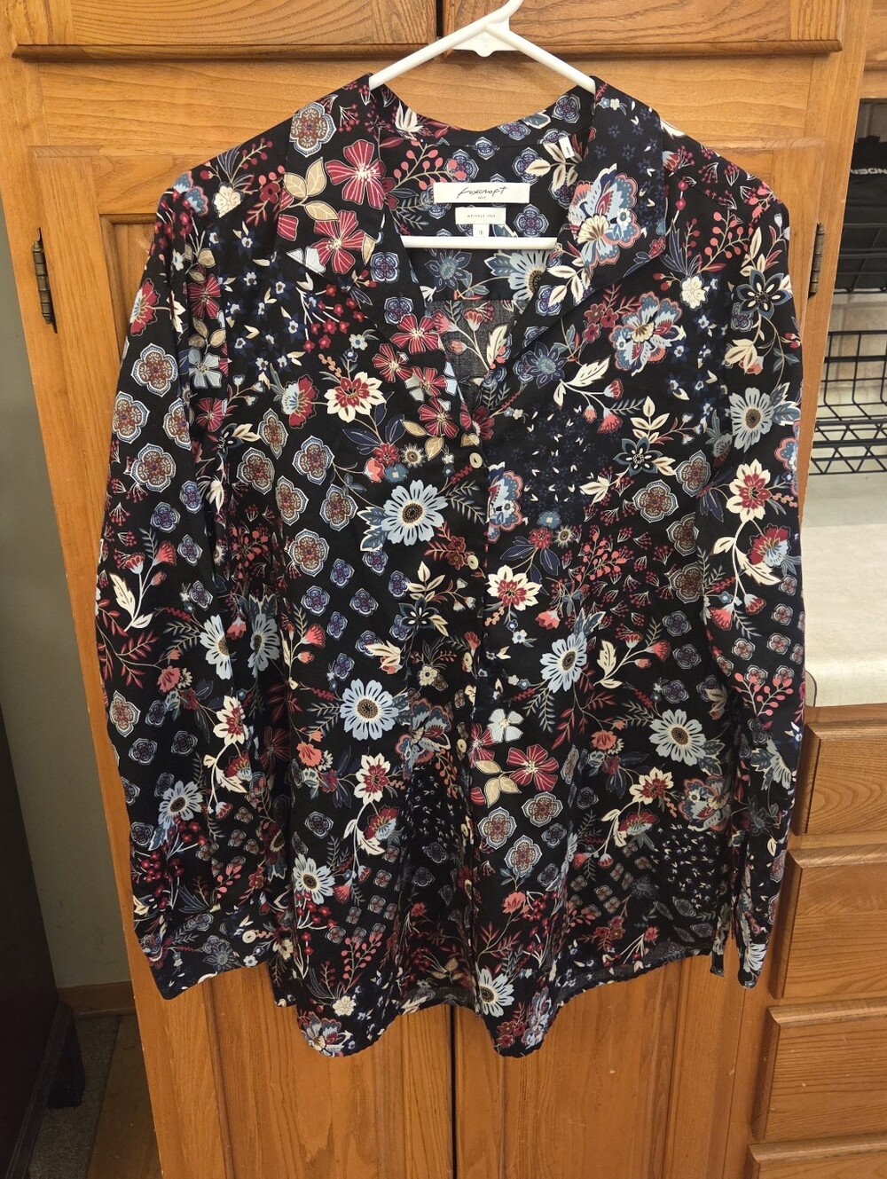 Fox Croft women's size 16 Long Sleeve Button-Up Blouse - like new